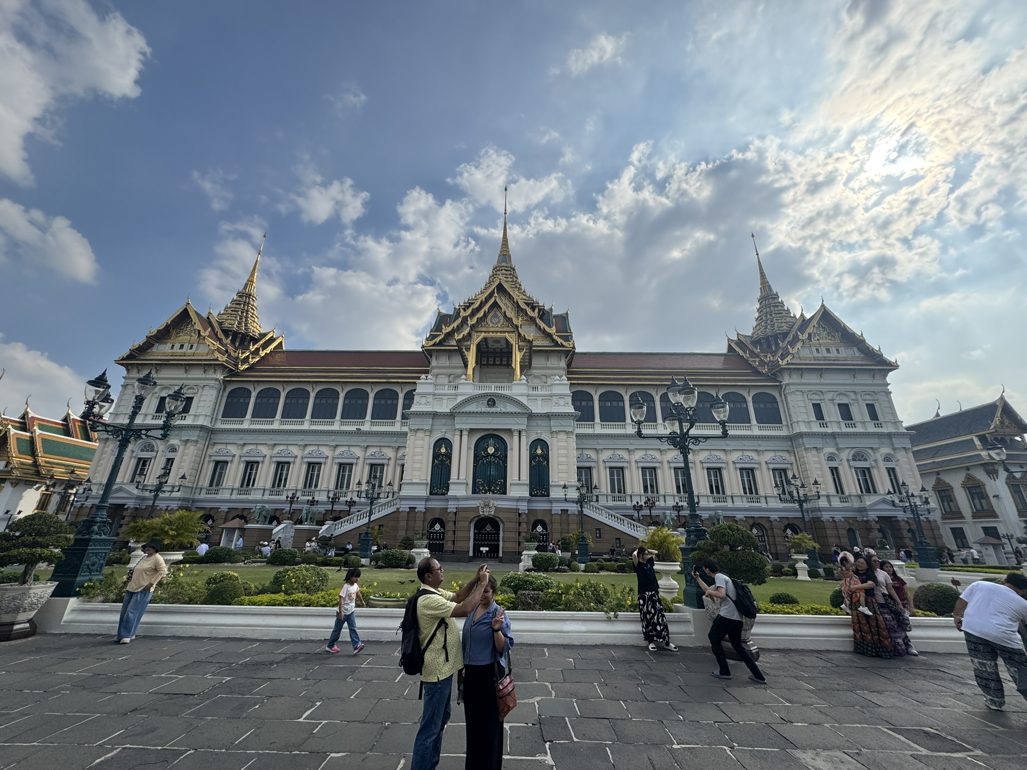 Thailand and Laos: A Journey of Cultural Splendor and Natural Beauty